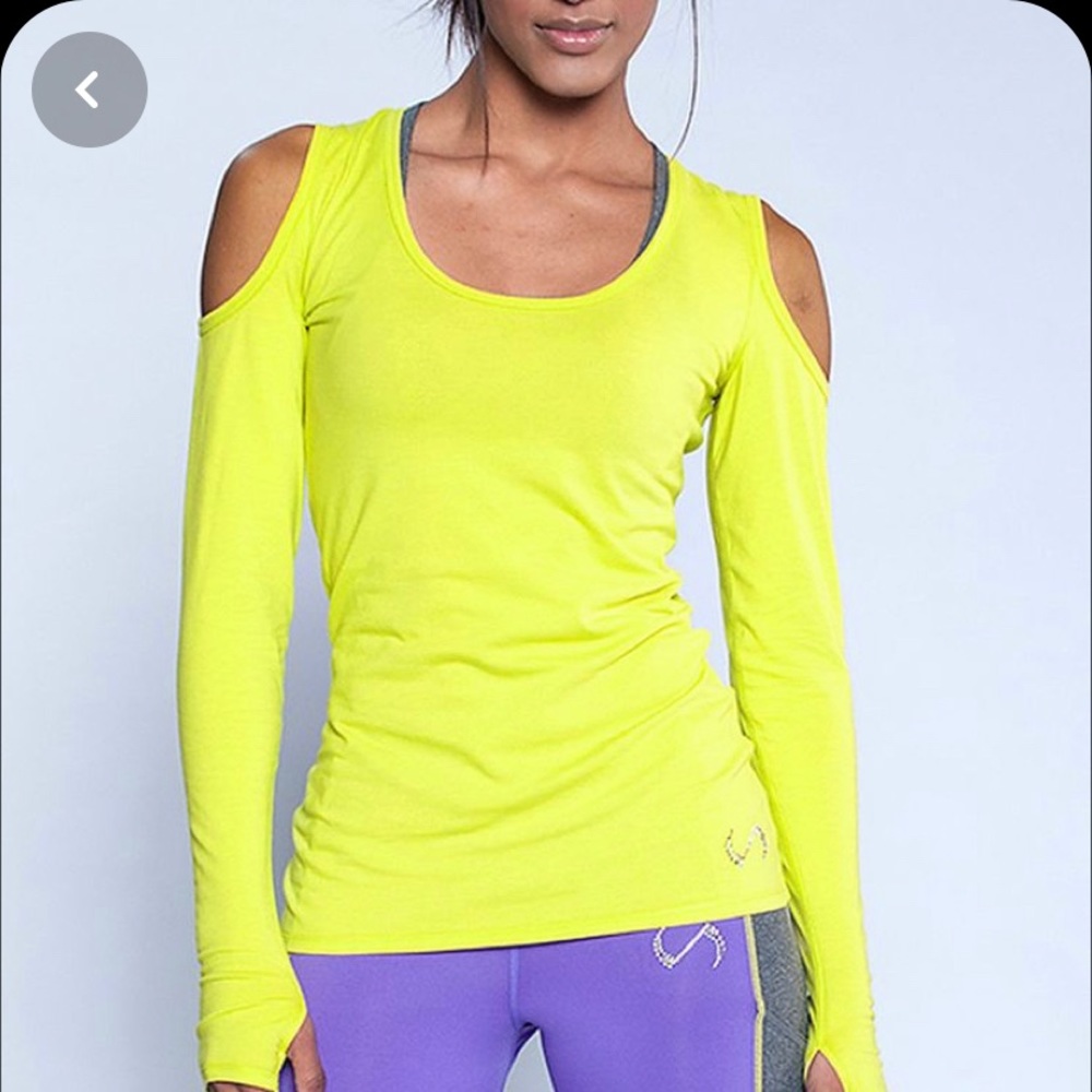 ISO! Looking for this top in yellow or pink!